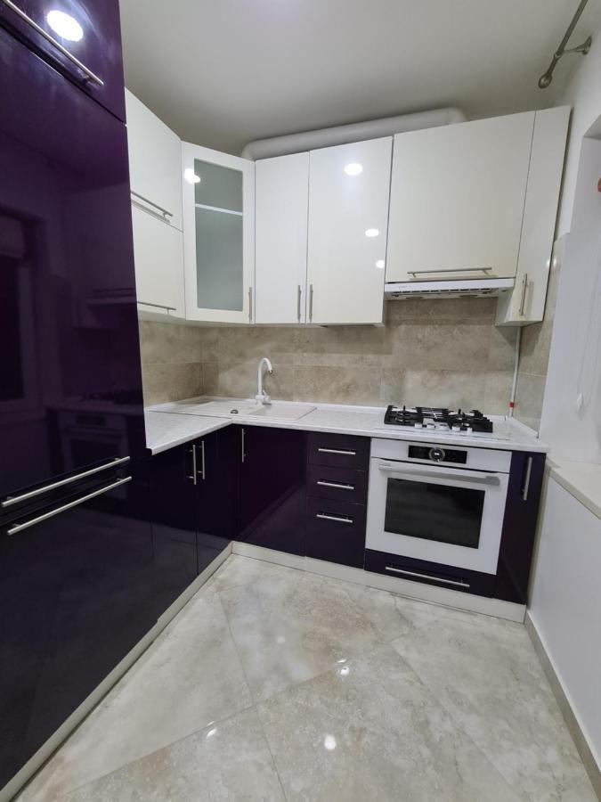 127-Avenue Apartment Černivci Esterno foto